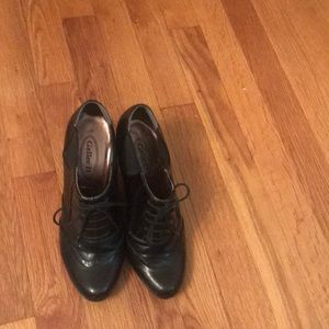 Black vintage style heels !